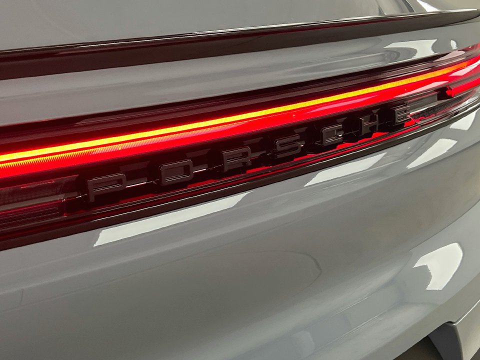 New 2026 Porsche Cayenne Coupe AWD/4WD image 34
