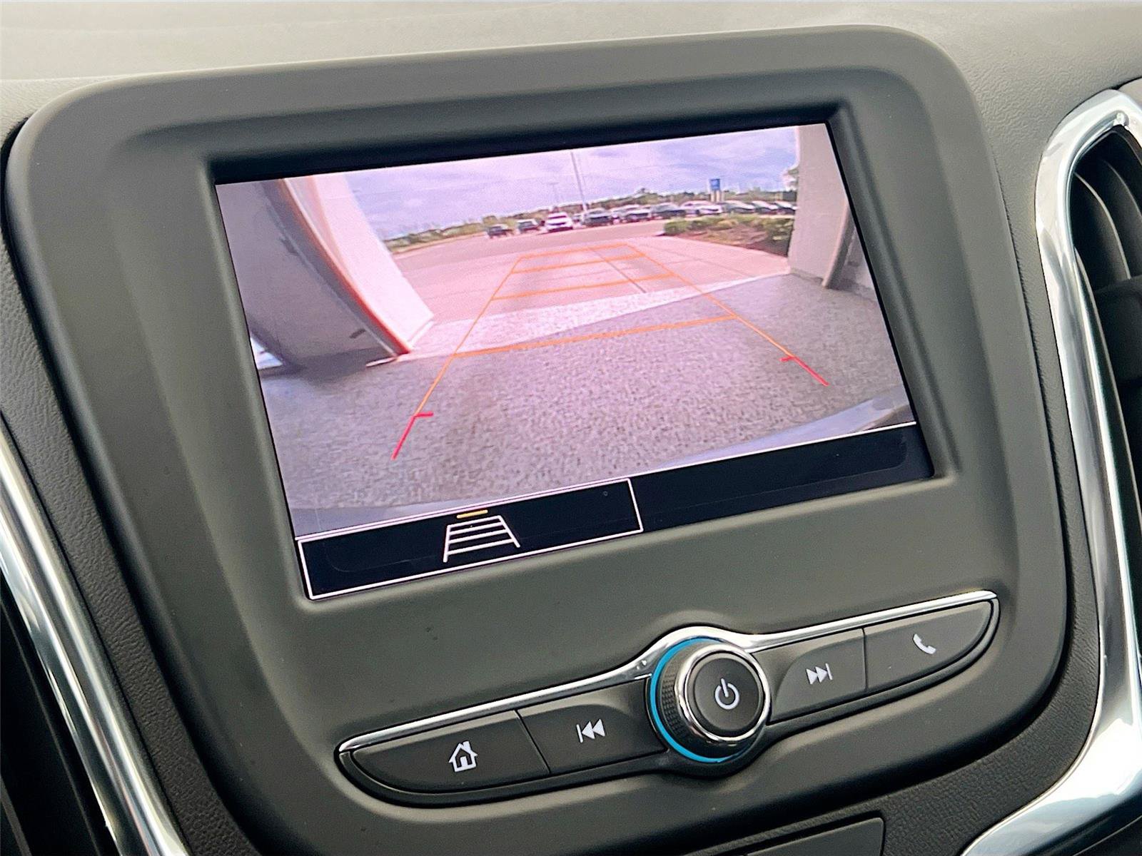Used 2023 Chevrolet Equinox LT AWD/4WD image 6