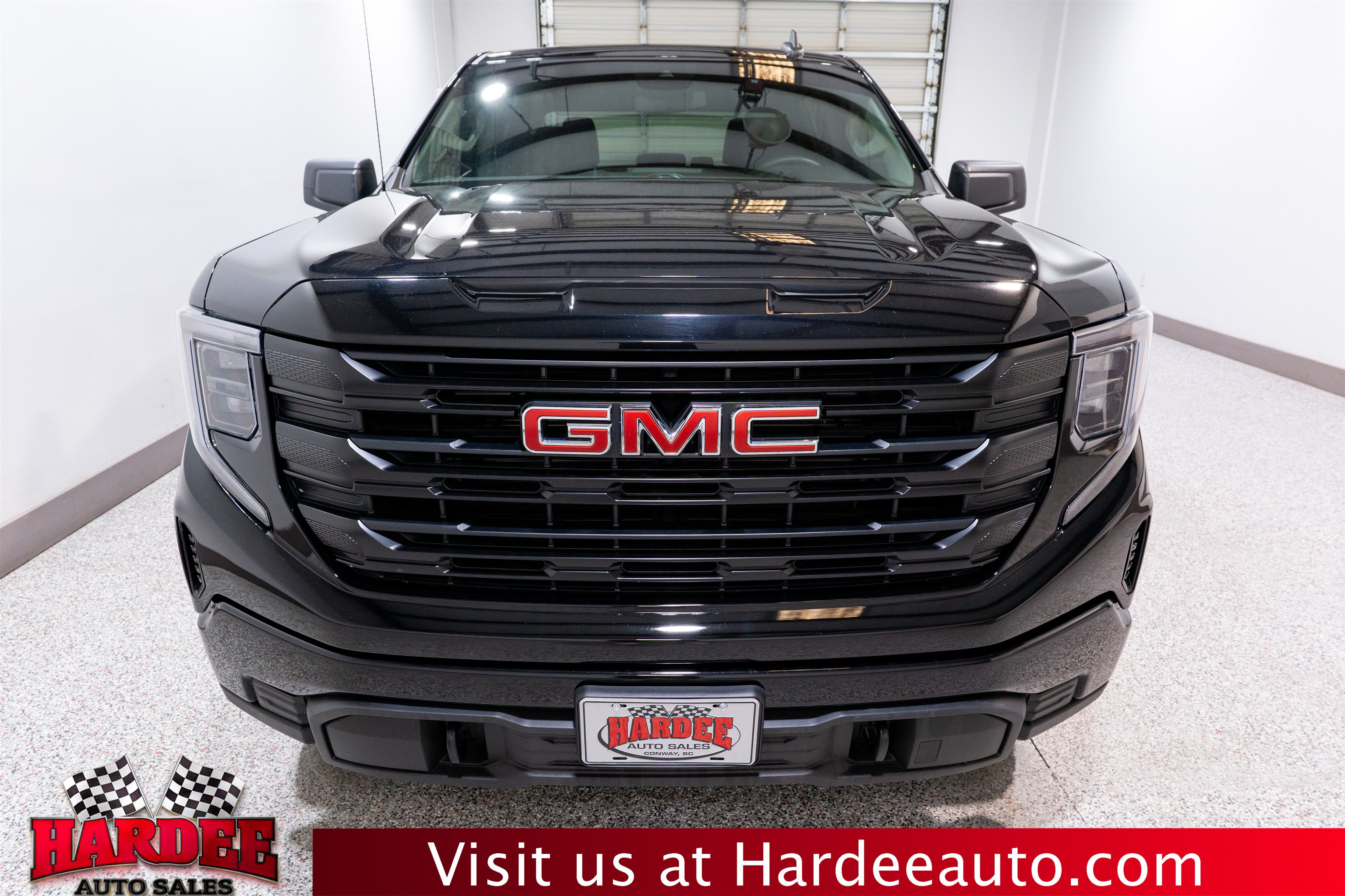 Used 2024 GMC Sierra 1500 Pro w/ Graphite Edition AWD/4WD image 7