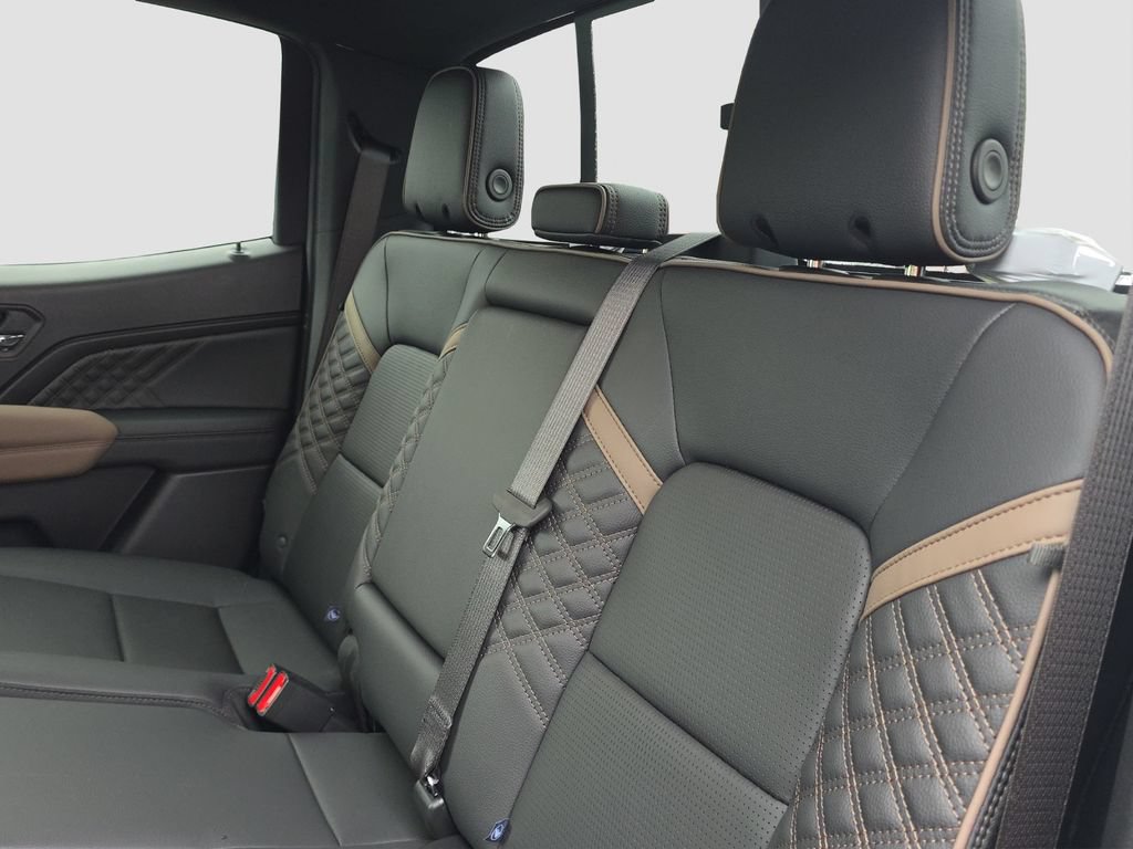 New 2026 GMC Canyon Denali AWD/4WD image 12