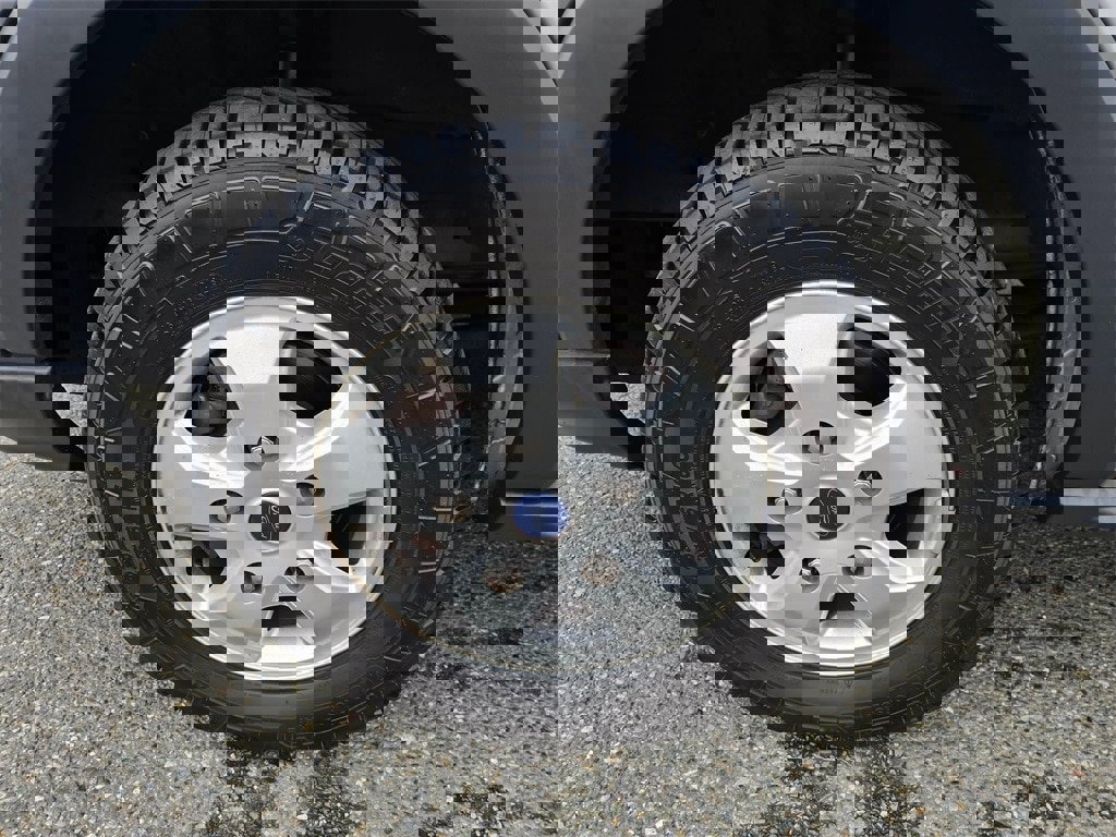 Used 2017 Ford Transit 350 XLT image 9