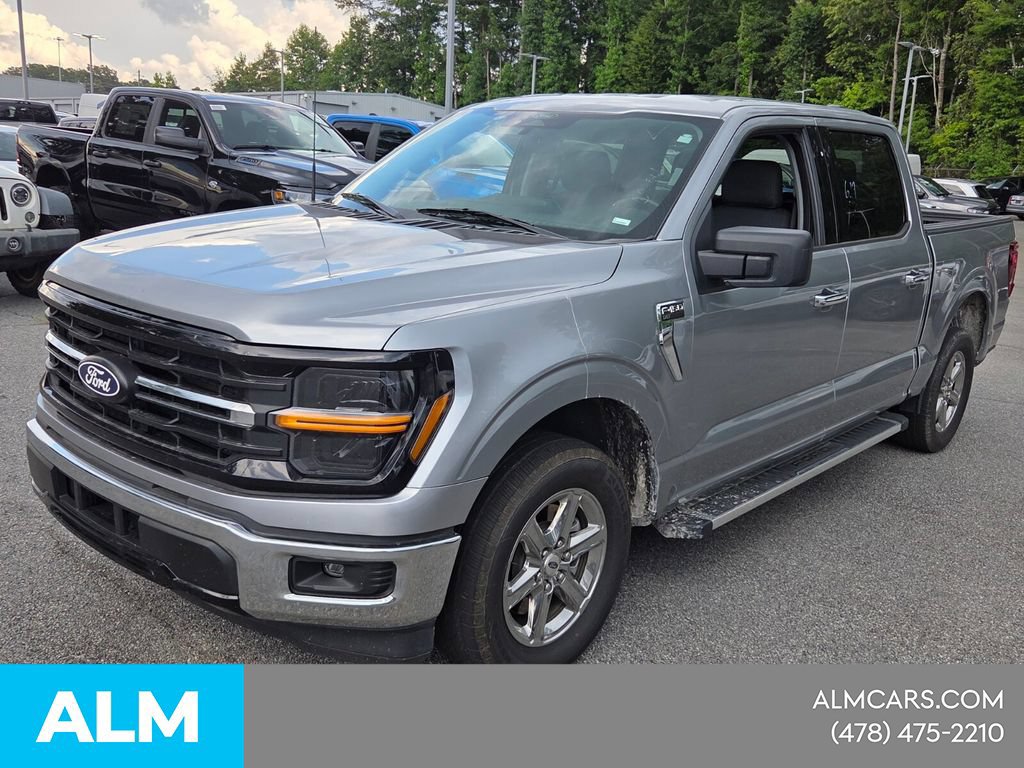 Used 2025 Ford F150 XLT w/ Equipment Group 301A Standard RWD image 3