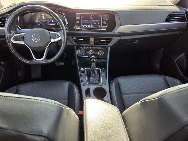 Used 2024 Volkswagen Jetta SE FWD image 12