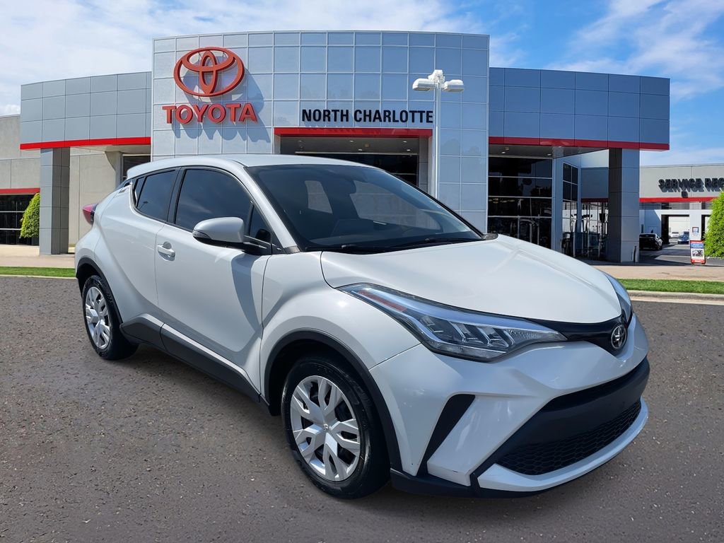 Used 2021 Toyota C-HR LE video 2