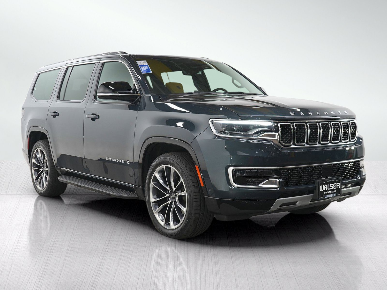 Used 2023 Jeep Wagoneer Series II w/ Premium Group I AWD/4WD image 7