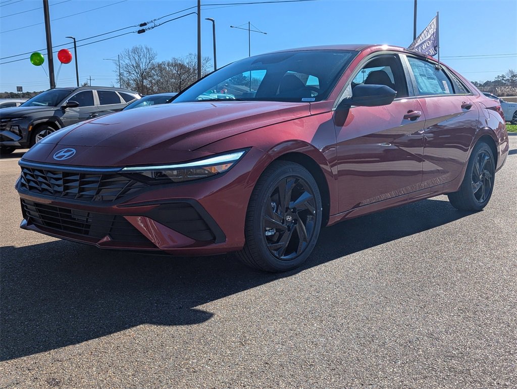 Certified 2026 Hyundai Elantra Sport image 8