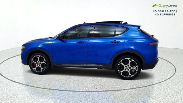 Used 2024 Alfa Romeo Tonale Veloce w/ Active Assist Package AWD/4WD image 6