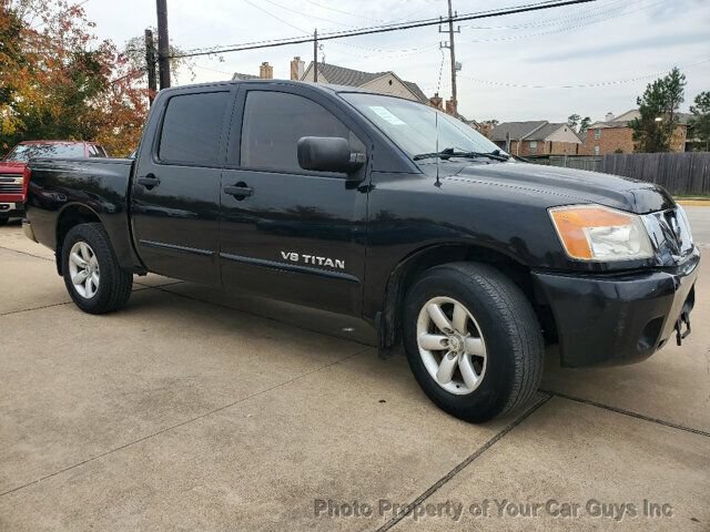 Used 2010 Nissan Titan SE RWD image 15