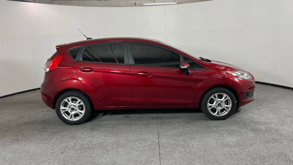 Used 2016 Ford Fiesta SE image 6