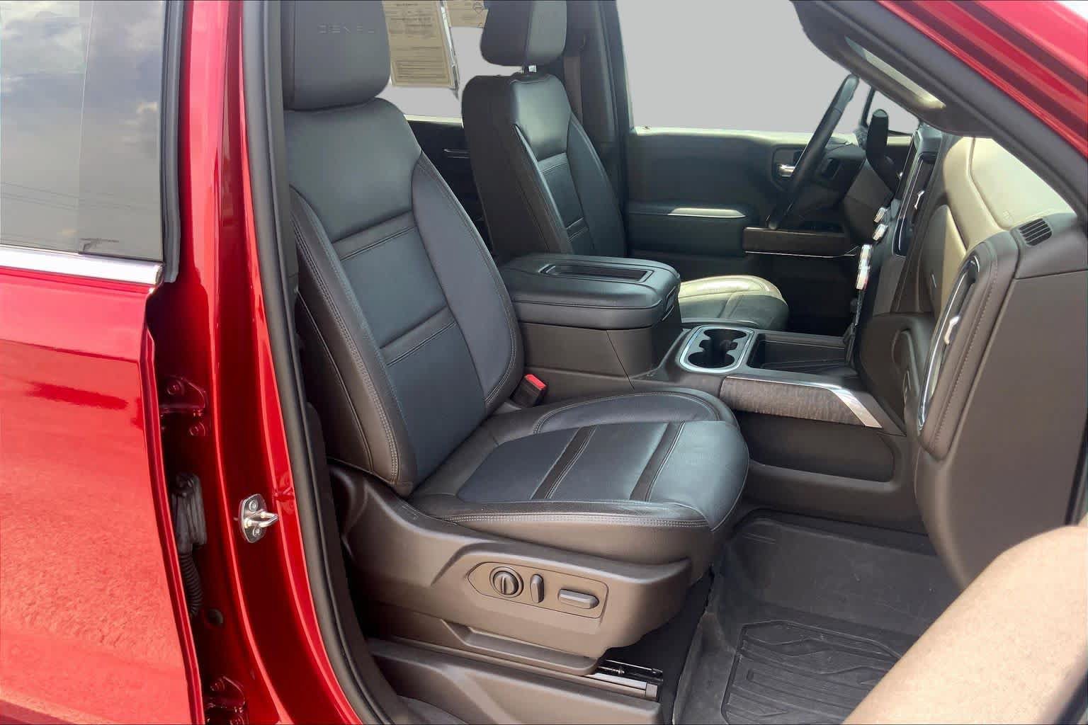 Used 2022 GMC Sierra 1500 Denali w/ Denali Reserve Package AWD/4WD image 9