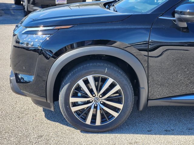 New 2025 Nissan Pathfinder Platinum w/ Cargo Package image 5