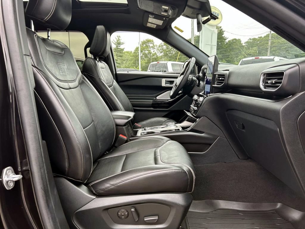 Used 2021 Ford Explorer ST w/ Equipment Group 401A AWD/4WD image 19