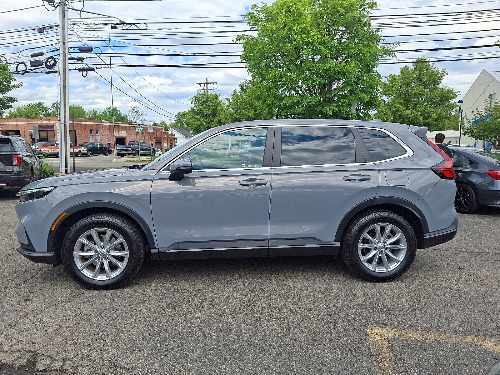 Used 2023 Honda CR-V EX-L image 10