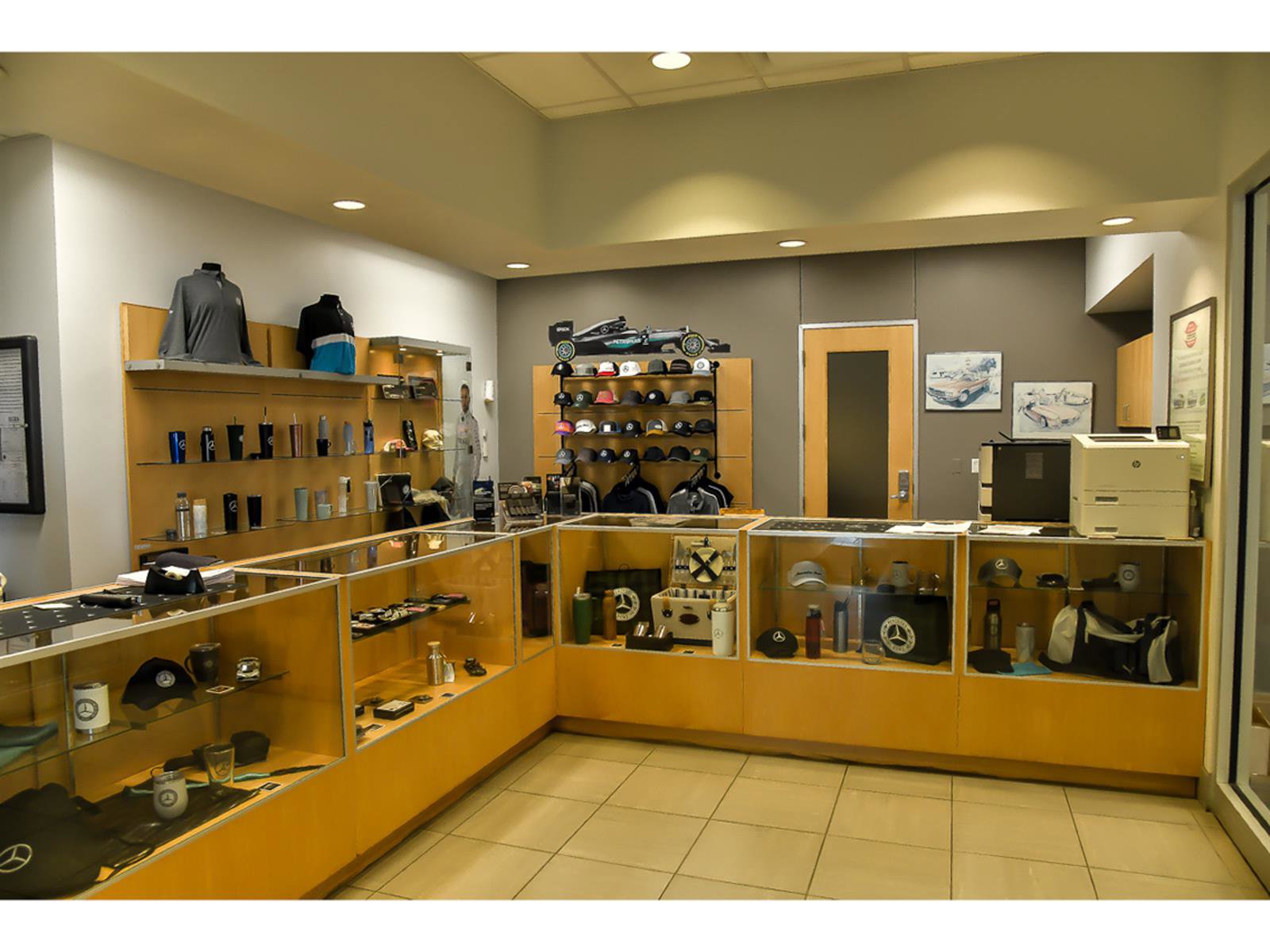 Certified 2026 Mercedes-Benz GLC 300 4MATIC image 31