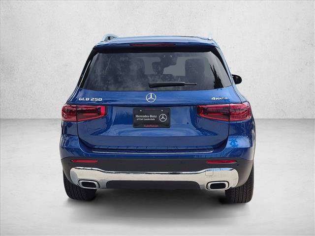 Used 2026 Mercedes-Benz GLB 250 4MATIC image 7
