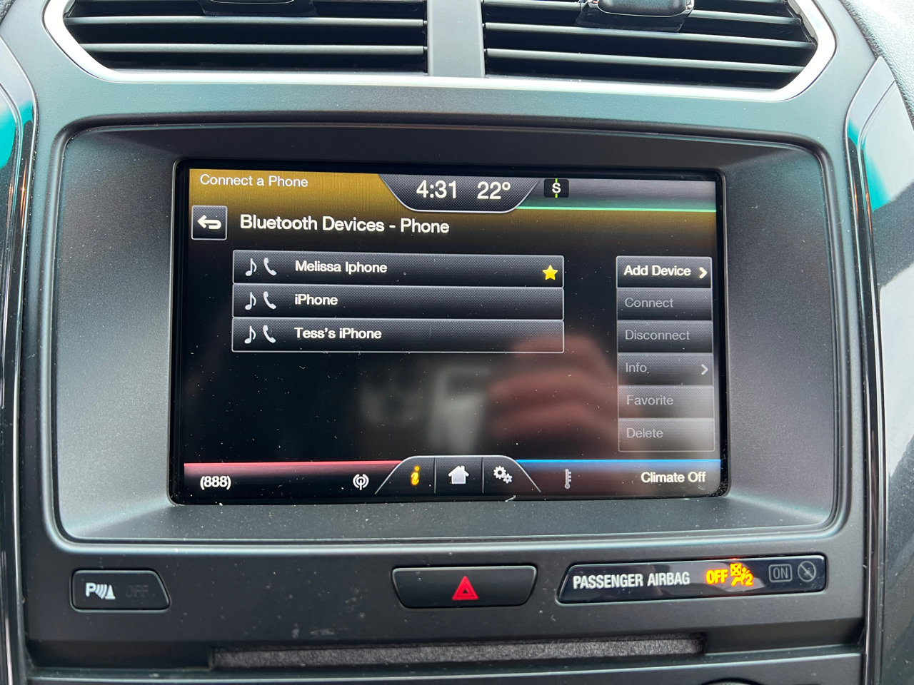 Used 2016 Ford Explorer XLT w/ Equipment Group 202A image 25