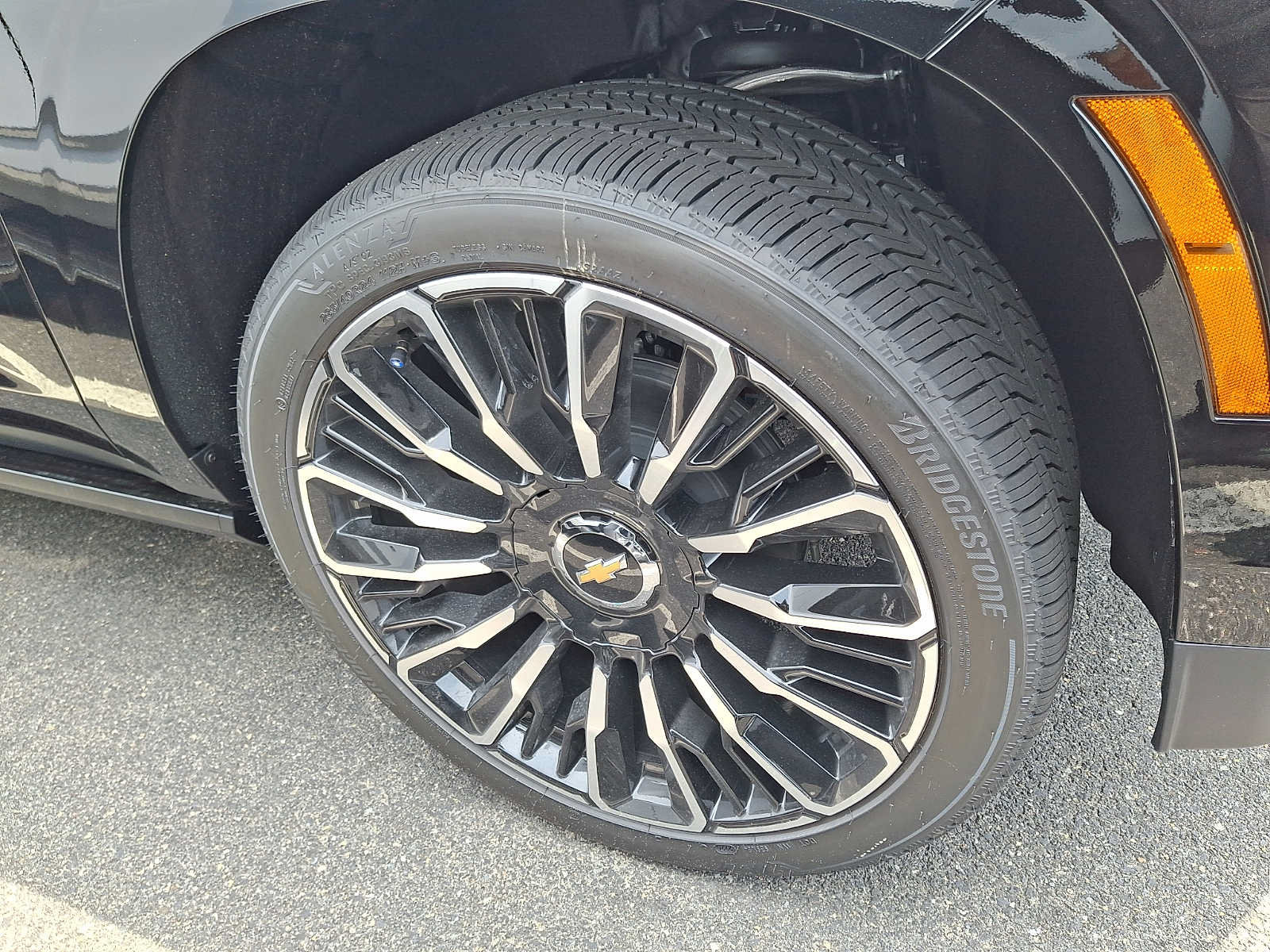 New 2026 Chevrolet Tahoe High Country AWD/4WD image 4