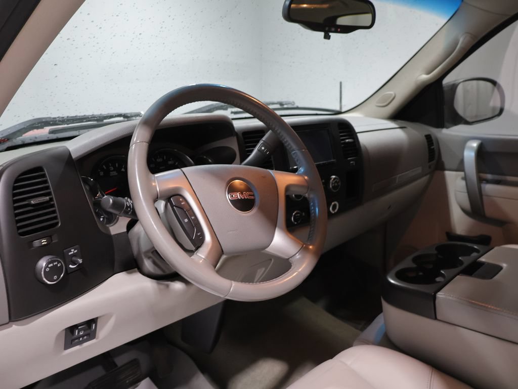 Used 2010 GMC Sierra 2500 SLE AWD/4WD image 14