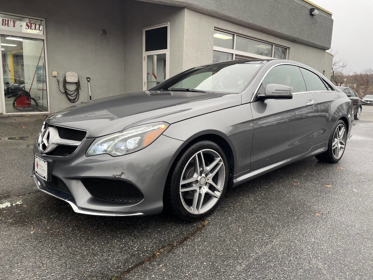 Used 2017 Mercedes-Benz E 400 4MATIC Coupe image 3