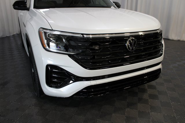 New 2026 Volkswagen Atlas Cross Sport SEL R-Line image 28