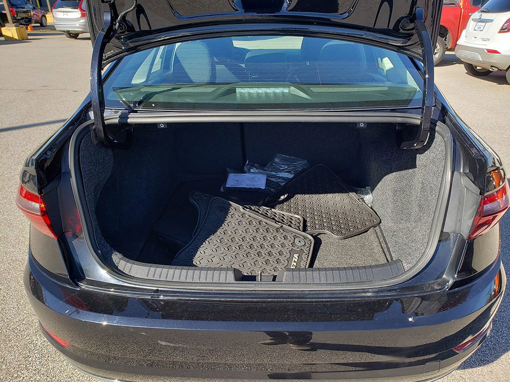 Used 2021 Volkswagen Jetta S w/ Driver Assistance Package image 16