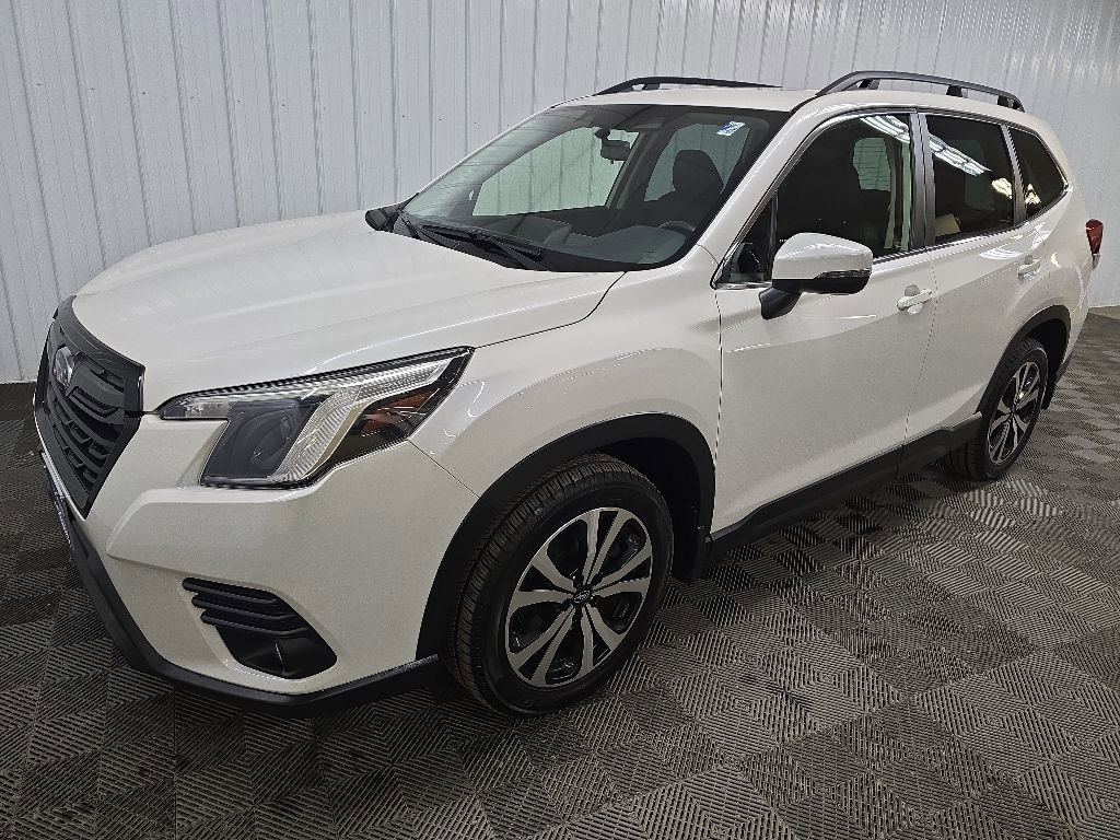 Used 2022 Subaru Forester Limited AWD/4WD image 8