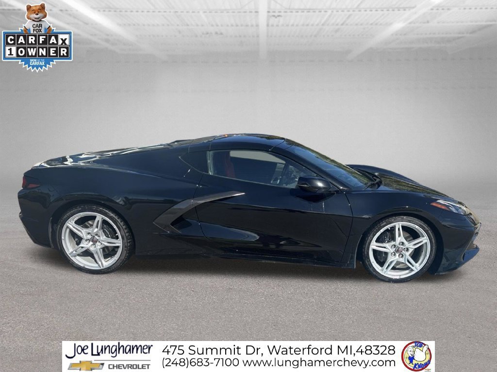 Certified 2024 Chevrolet Corvette Stingray Coupe w/ 1LT RWD image 2