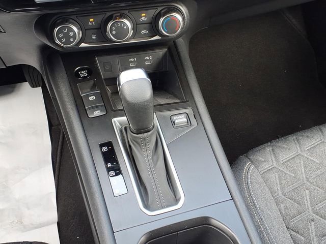 Used 2025 Nissan Kicks SV FWD image 22
