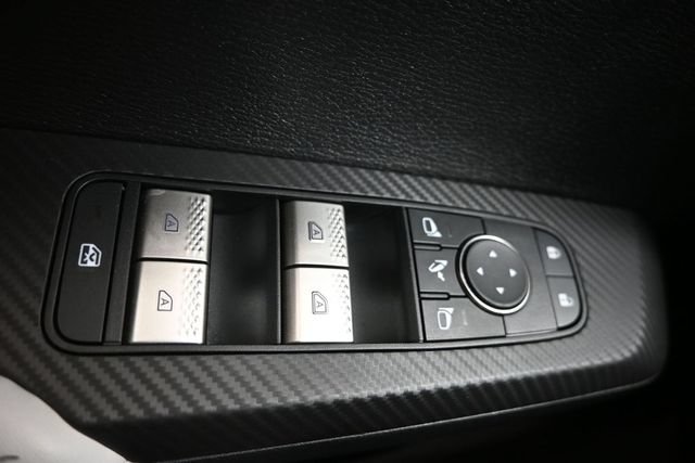 Used 2024 Mitsubishi Outlander SEL Black Edition FWD image 24