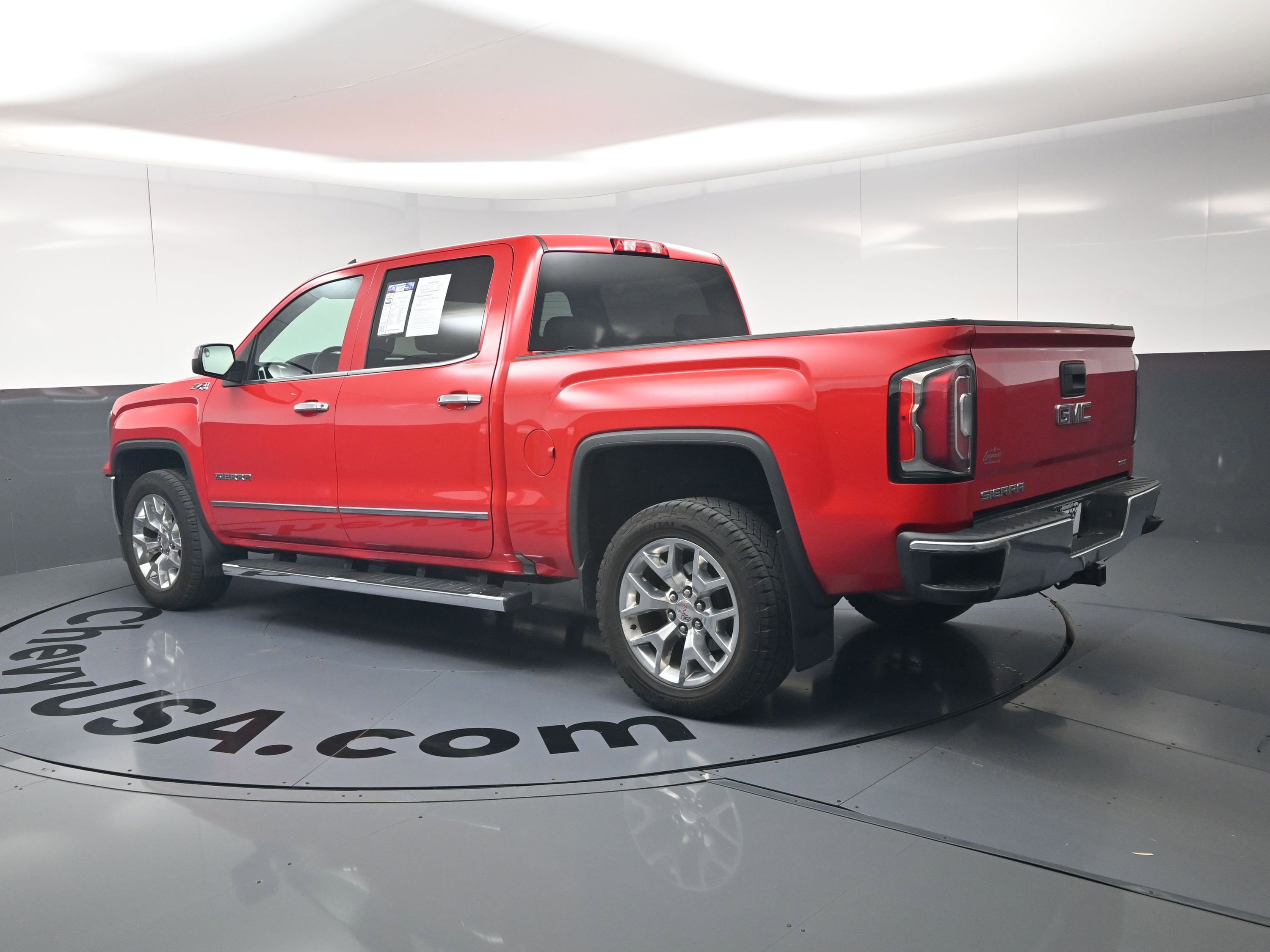 Used 2017 GMC Sierra 1500 SLT w/ SLT Premium Package AWD/4WD image 7