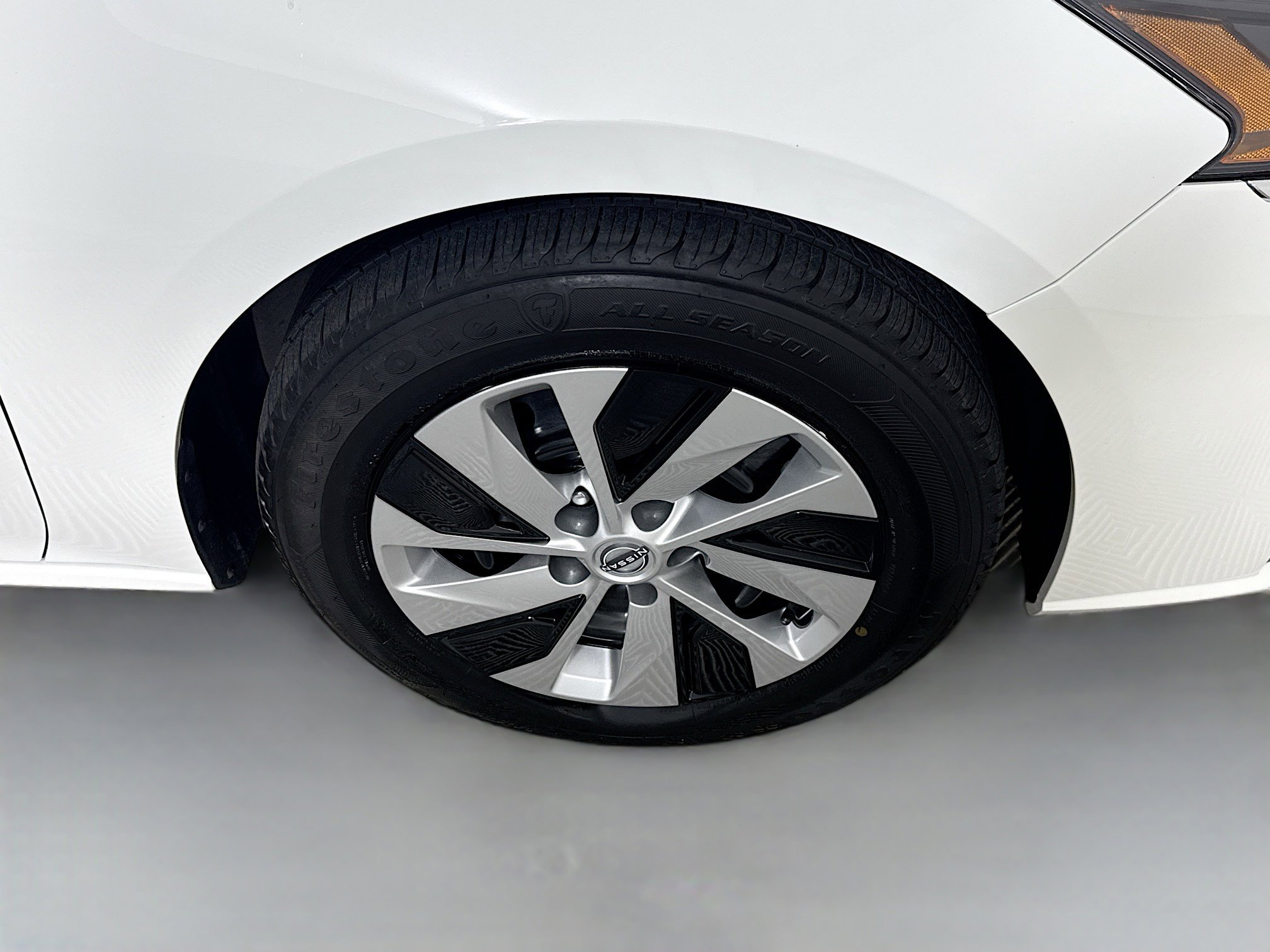 Used 2024 Nissan Altima 2.5 S image 32