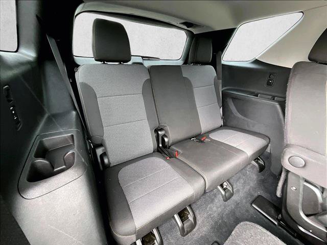 Used 2021 Chevrolet Traverse LT FWD image 30