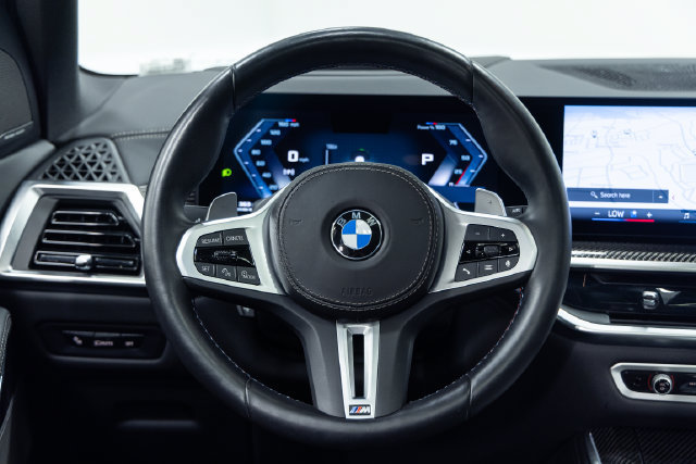 Used 2026 BMW X5 M60i AWD/4WD image 14