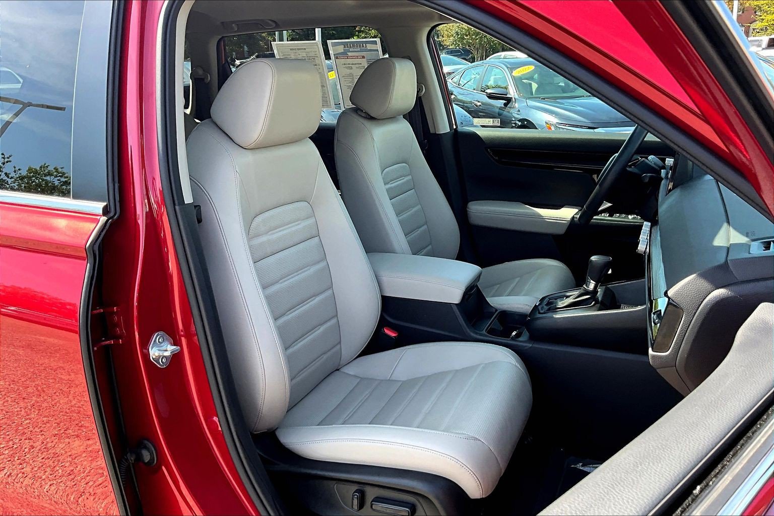 Used 2023 Honda CR-V EX-L image 7