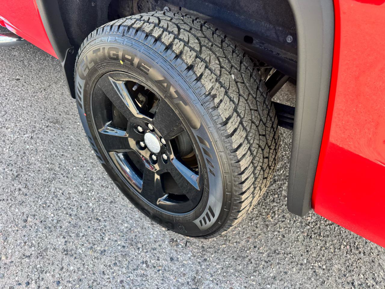 Used 2014 GMC Sierra 1500 SLE w/ SLE Value Package AWD/4WD image 11