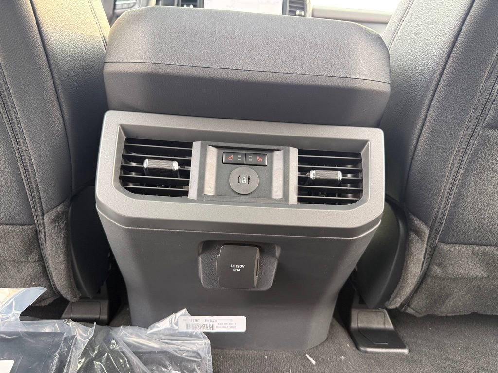 New 2026 Ford F350 Lariat w/ Lariat Premium Package image 22