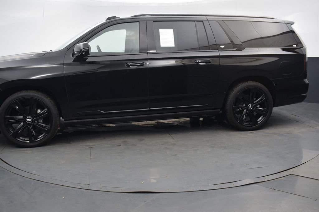 Certified 2026 Cadillac Escalade ESV Sport w/ Touring Package AWD/4WD image 2