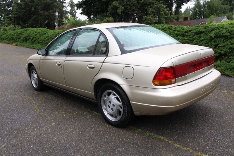 Used 1996 Saturn S-Series SL2 FWD image 4