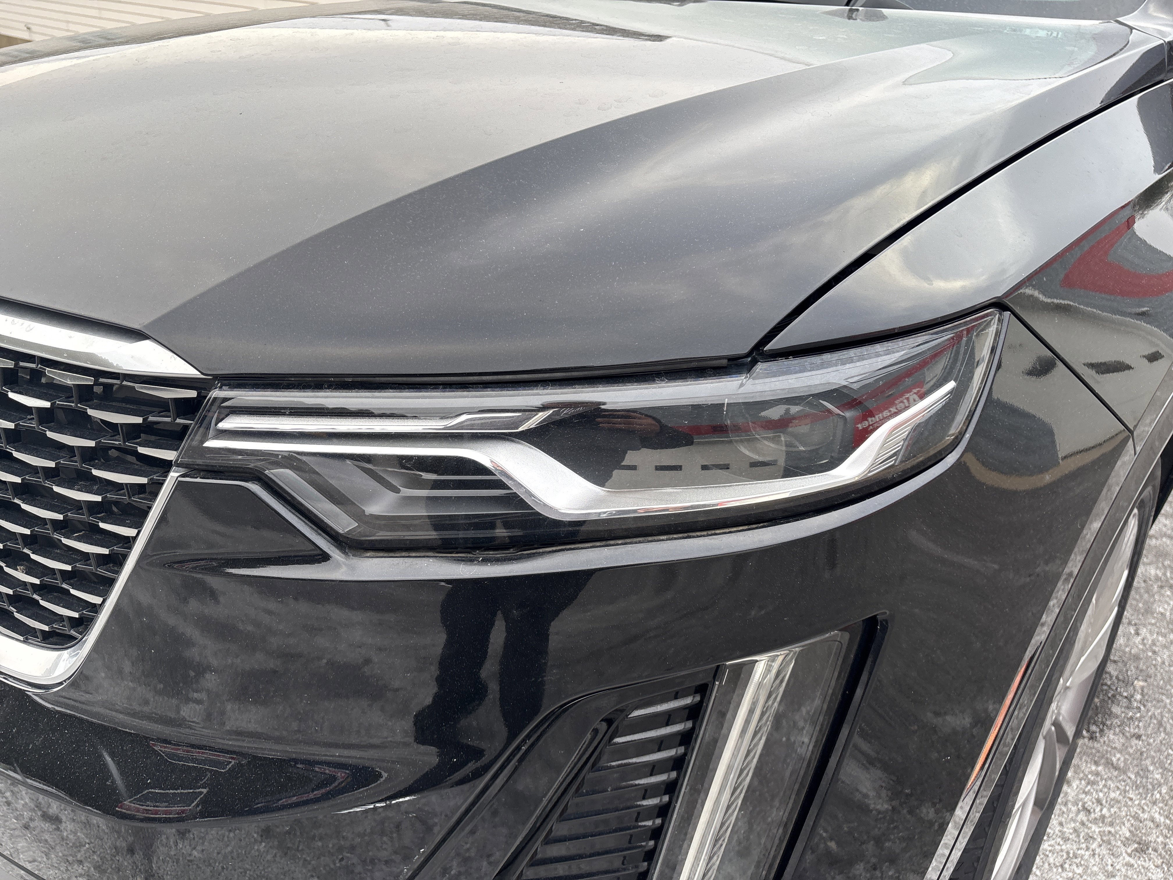 Used 2023 Cadillac XT6 Premium Luxury image 10