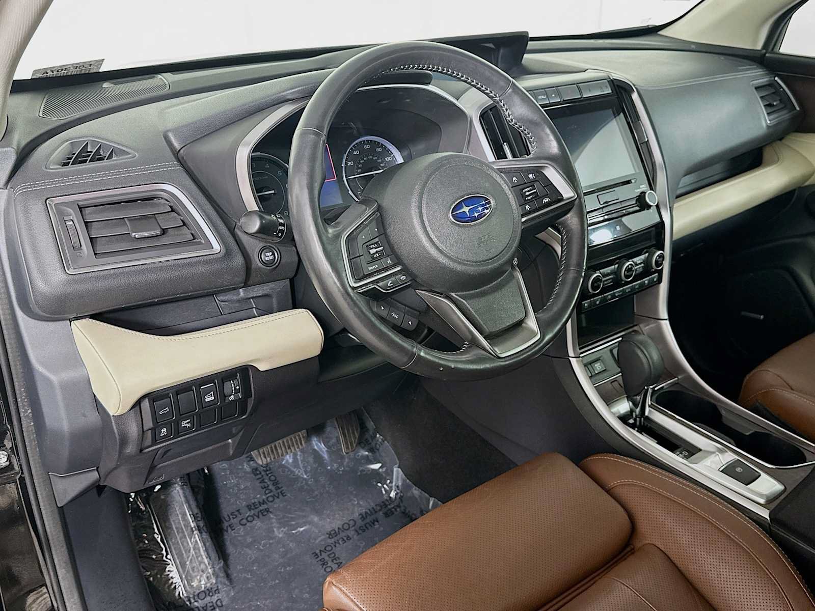 Used 2019 Subaru Ascent Touring w/ Popular Package #2 AWD/4WD image 9