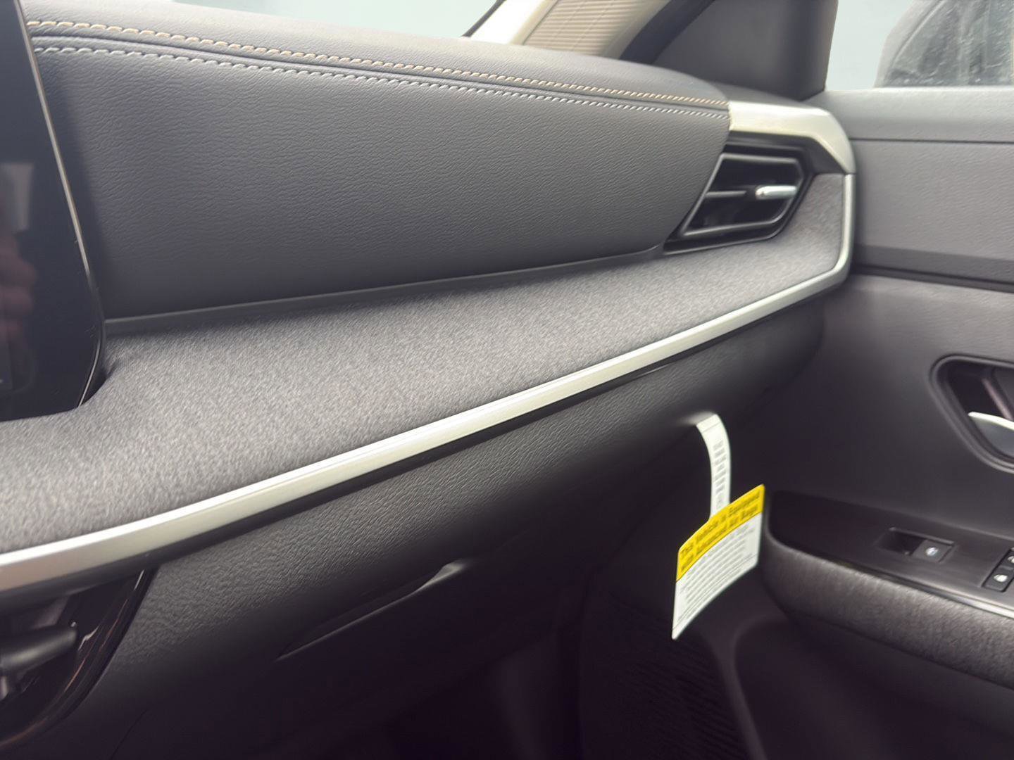 New 2026 Nissan Kicks SV w/ Cold Weather Package image 30