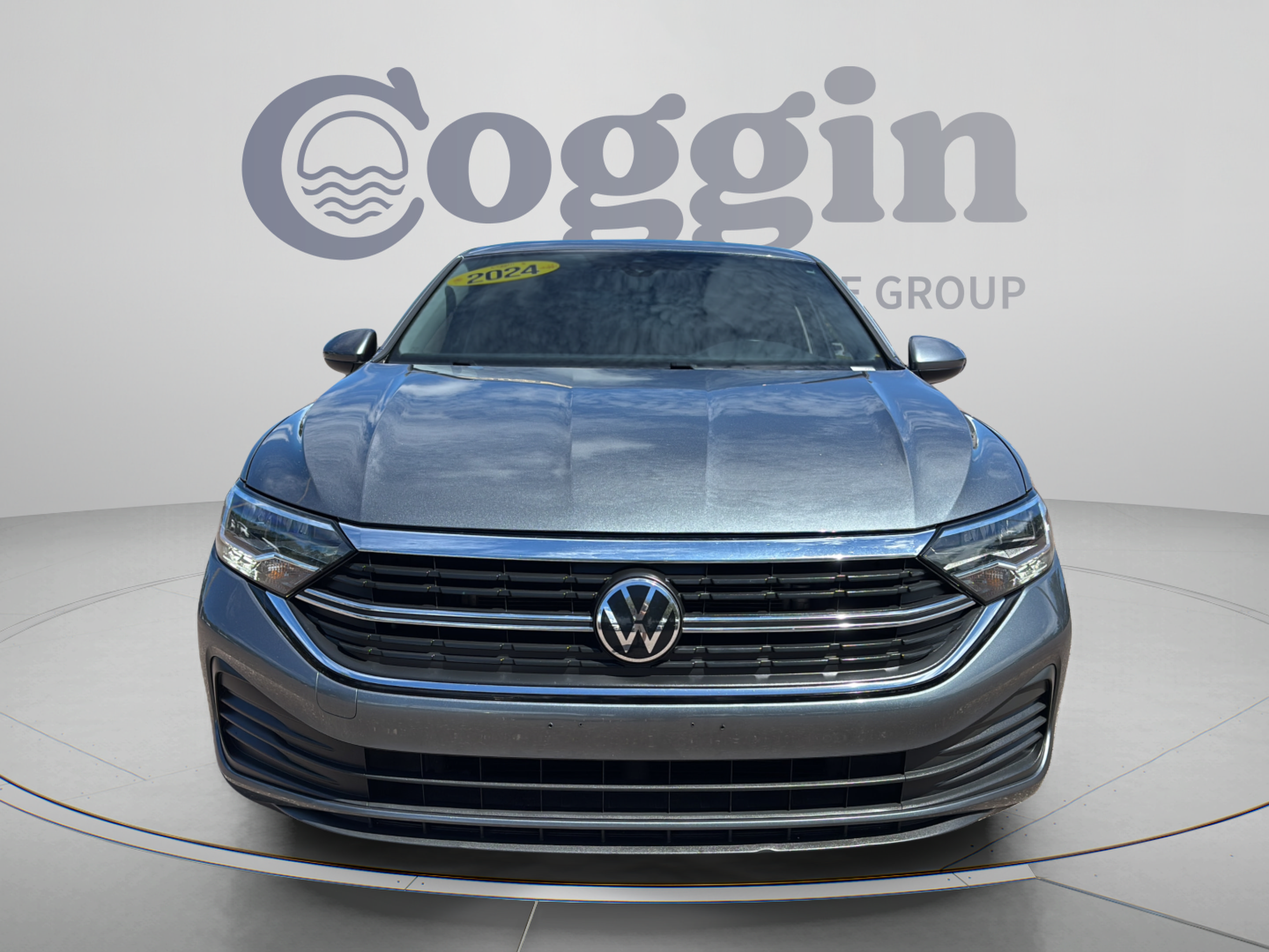 Used 2024 Volkswagen Jetta SE FWD image 8