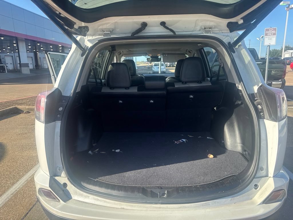 Used 2016 Toyota RAV4 Limited FWD image 14