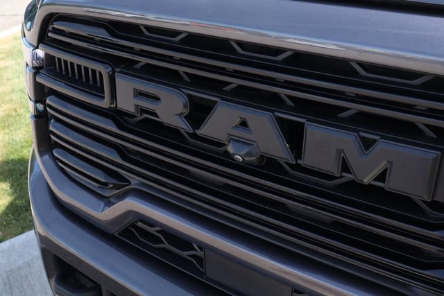 Used 2025 RAM 3500 Laramie AWD/4WD image 9