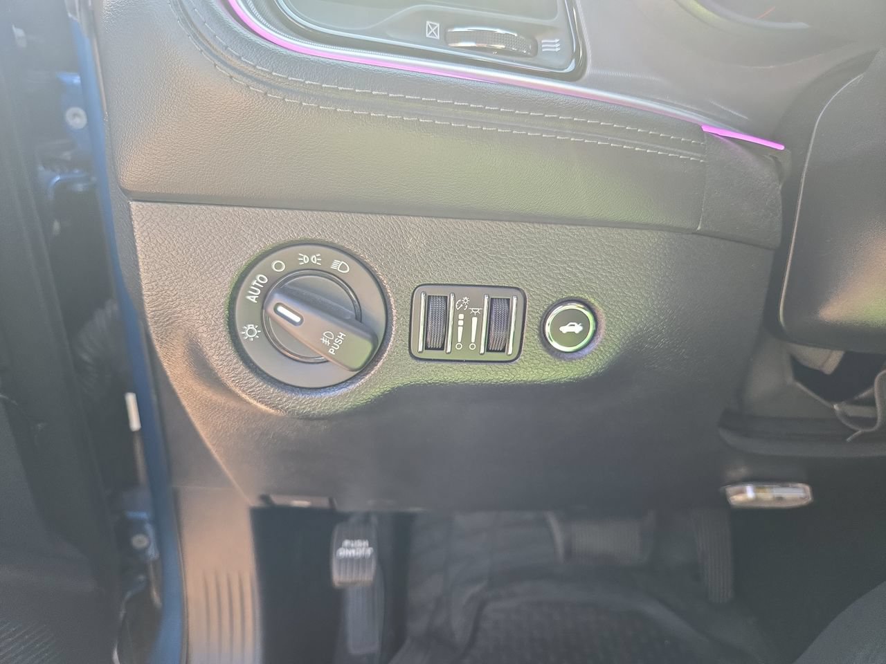 Used 2022 Dodge Challenger R/T w/ Plus Package RWD image 18