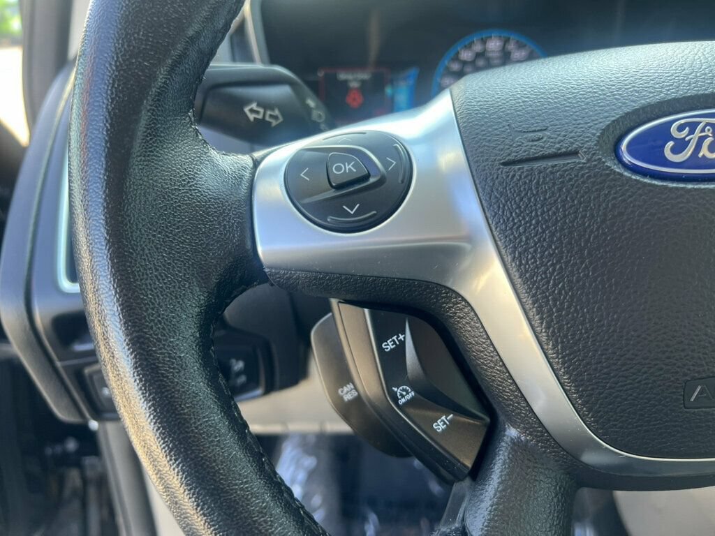 Used 2018 Ford Focus Electric Hatchback FWD image 15