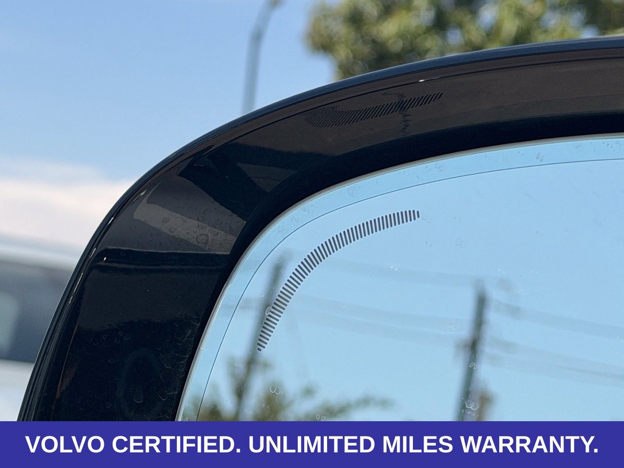 Certified 2026 Volvo XC60 B5 Plus AWD/4WD image 12