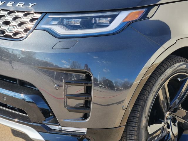 New 2026 Land Rover Discovery Limited Edition image 5