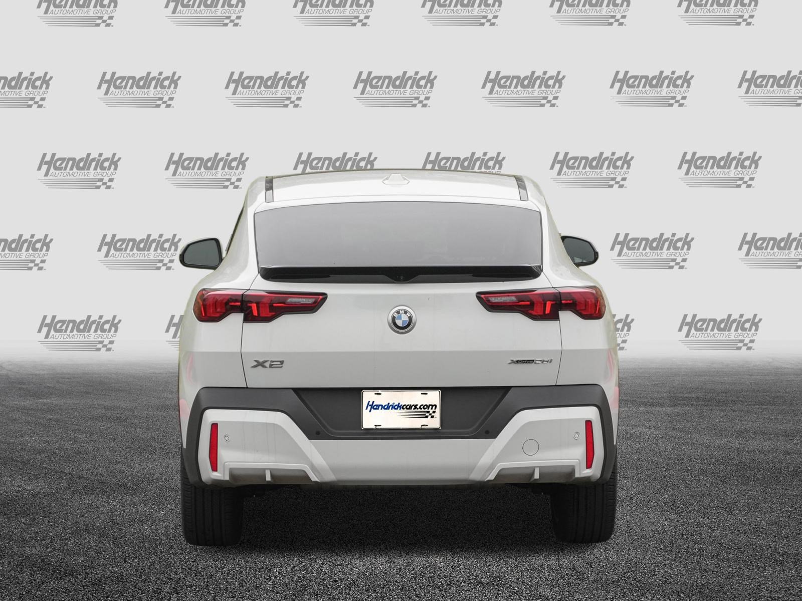 Certified 2025 BMW X2 xDrive28i image 8