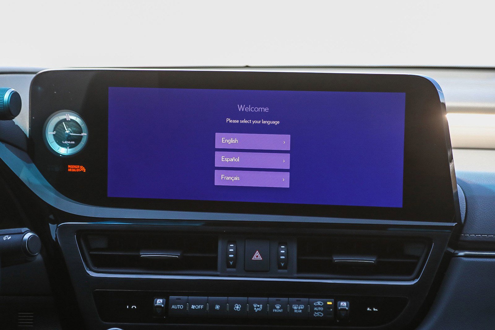 Used 2024 Lexus ES 300h F Sport w/ Accessory Package (Z2) FWD image 14